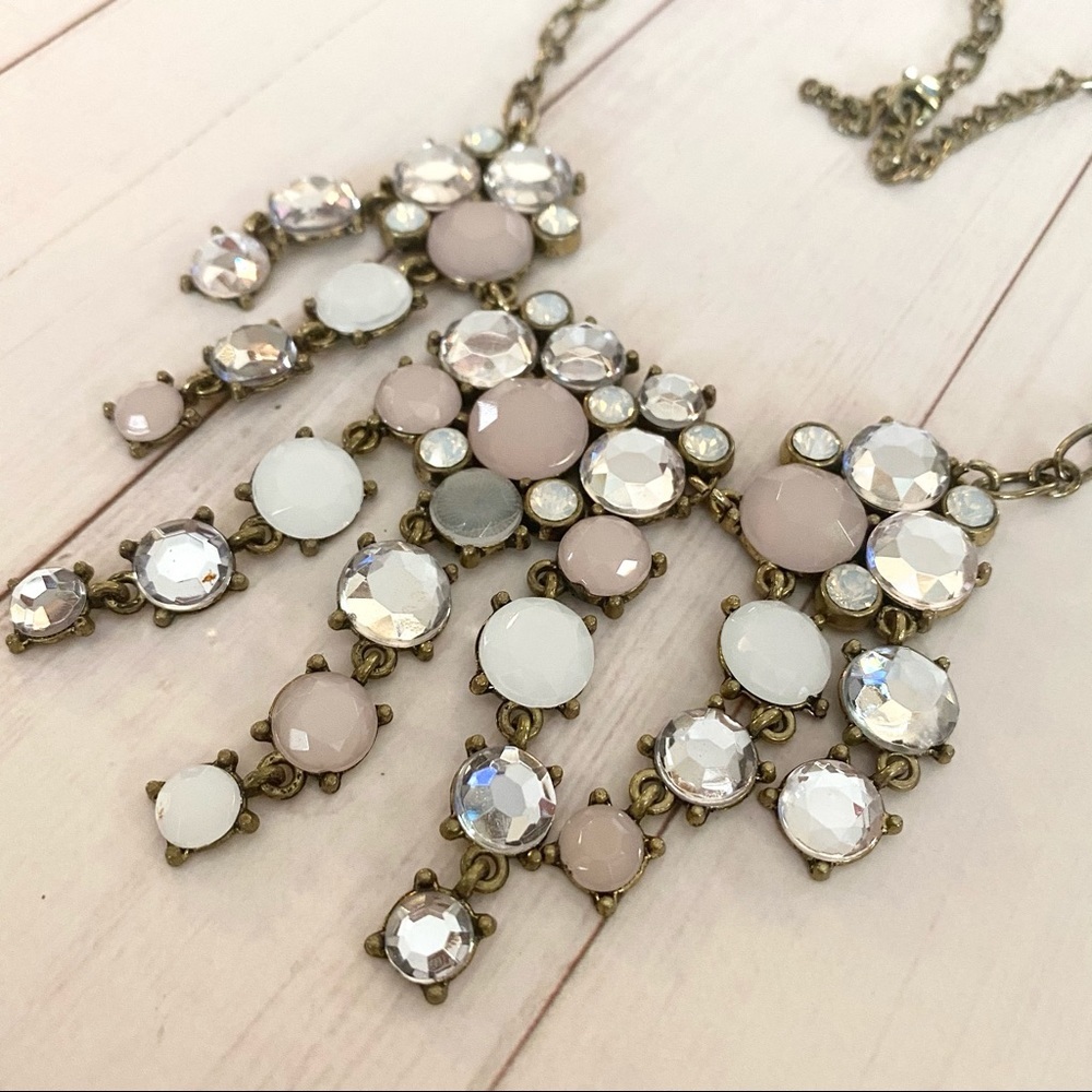 Beautiful sparkle and pastel colored necklace - Picture 3 of 6
